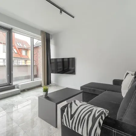 Apartament Gran דירה שצ'צ'ין